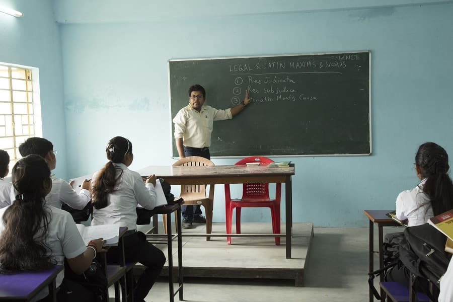 Kingston Law College Kolkata Classrooms photo 2